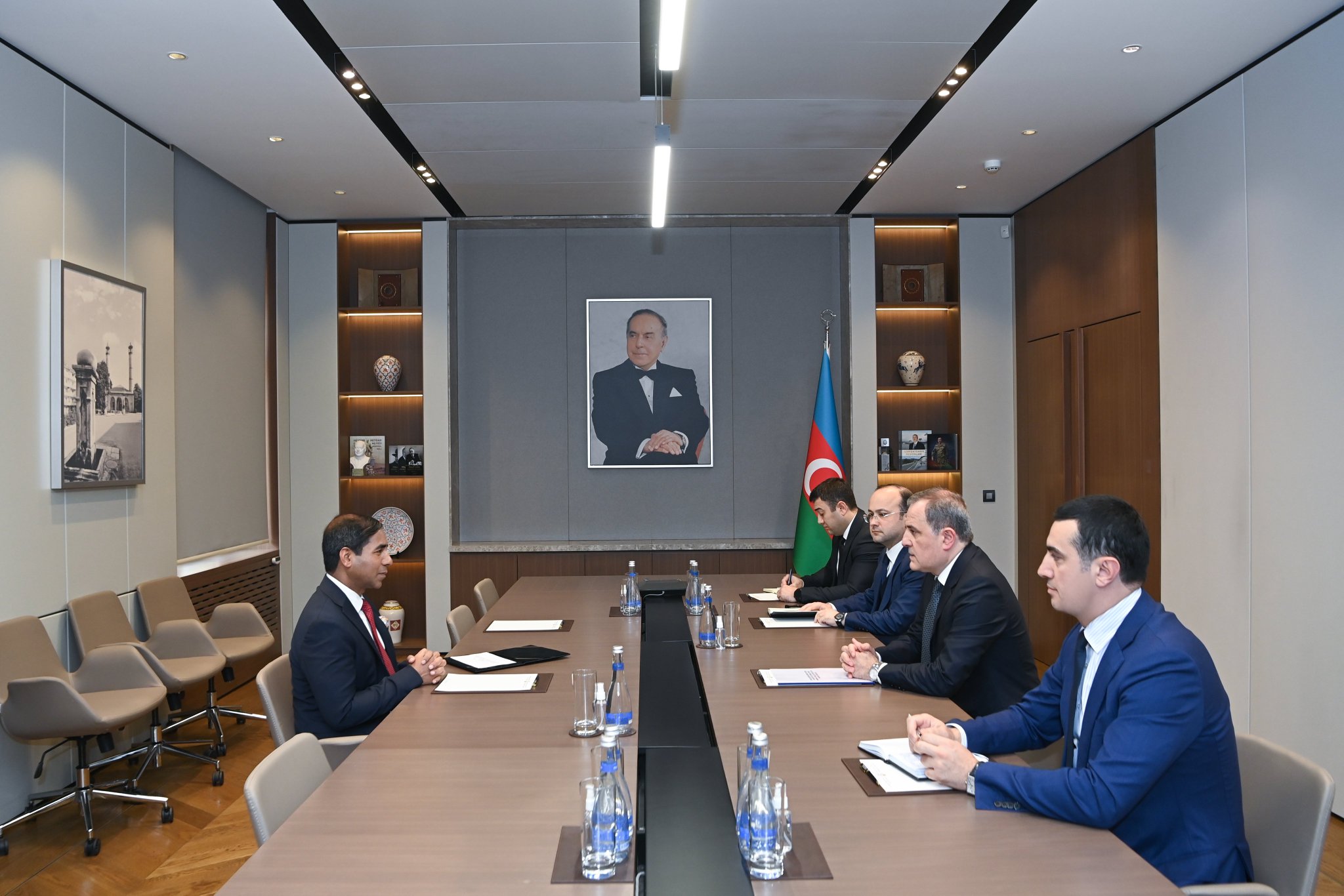 Ceyhun Bayramov Banqladeşin qeyri-rezident səfirini qəbul edib