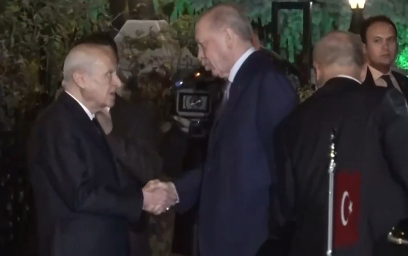 Ərdoğan Bahçelini evində ziyarət edib