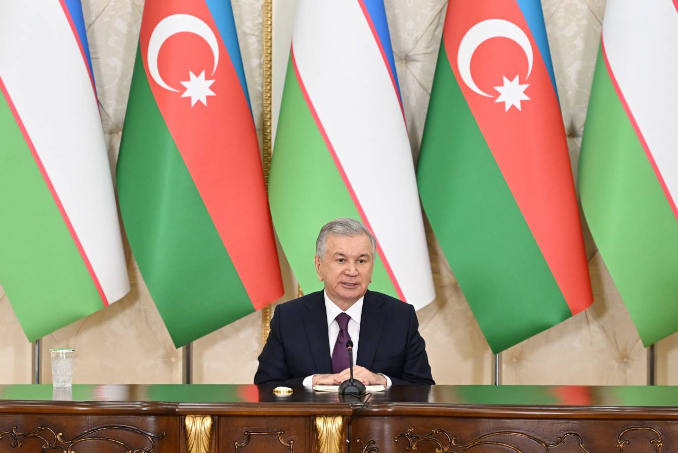 Mirziyoyev: Mərkəzi Asiya ölkələri və Azərbaycan xalqları çoxəsrlik dostluq və qardaşlıq bağları ilə birləşir