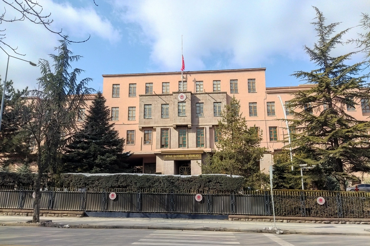 Ölən hərbçilərin nəşləri tibbi ekspertiza şöbəsinə verilib - YENİLƏNİB