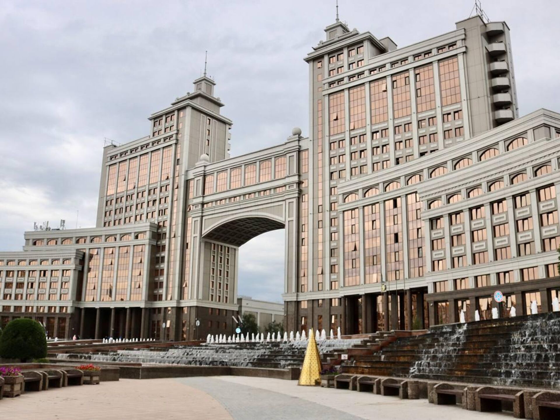 Qazaxıstan maye qazın ixracına qoyulan qadağanı uzadıb