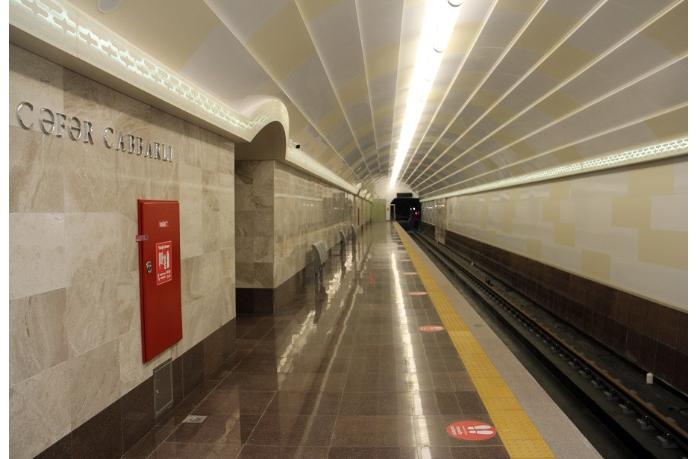 "Cəfər Cabbarlı" stansiyasına bitişik yeraltı ticarət mağazasında tüstülənmə baş verib - YENİLƏNİB