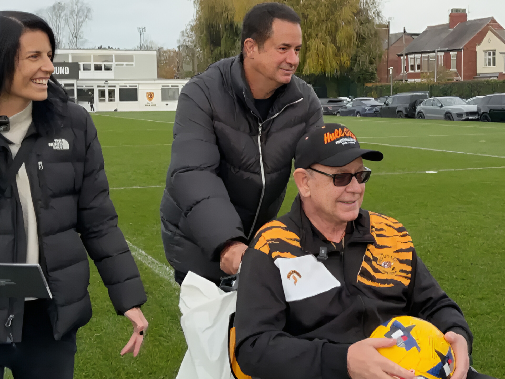 Acun Ilıcalı 3 aylıq ömrü qalan azarkeşin arzusunu reallaşdırdı 