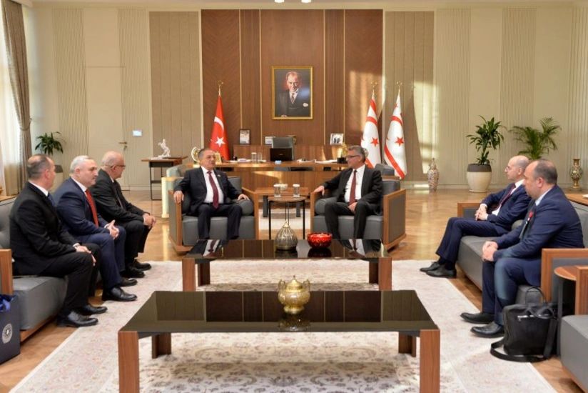 Tufan Erhürman Azərbaycan nümayəndə heyətini qəbul edib